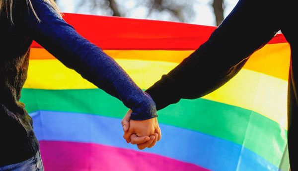 4 biểu tượng thời trang giới LGBT chị em học hỏi theo ngay thôi