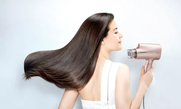 10 bước duỗi tóc tại nhà đơn giản ai cũng làm được