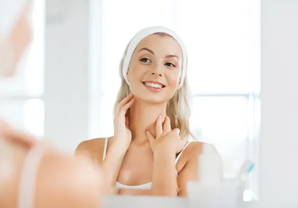 Review 7+ loại kem dưỡng da cổ chất lượng tốt giúp săn chắc chống chảy xệ