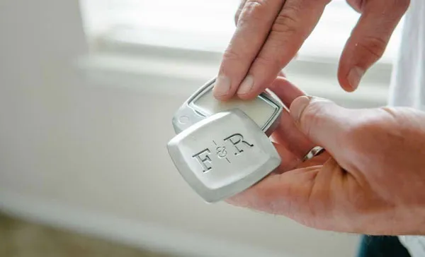 Top 12 loại nước hoa sáp cực thơm bền mùi nên thử