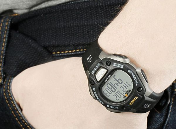 Top 11 mẫu đồng hồ làm quà valentine cho bạn trai bộ đội ý nghĩa 6