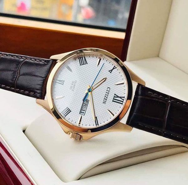 Top 11 mẫu đồng hồ làm quà valentine cho bạn trai bộ đội ý nghĩa 8