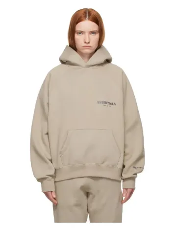 Gợi ý 4 mẫu áo Fear Of God Essentials làm khuynh đảo giới trẻ thời gian vừa qua