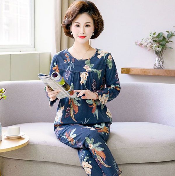 Top 6 xu hướng thời trang tuổi trung niên u50 quý phái và trẻ trung