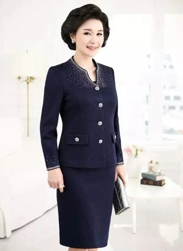Top 6 xu hướng thời trang tuổi trung niên u50 quý phái và trẻ trung