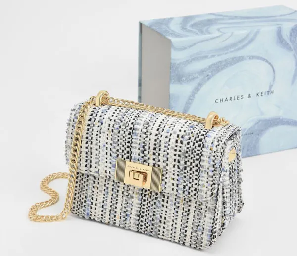 Top 10 túi xách Charles & Keith dây xích được yêu rất thích