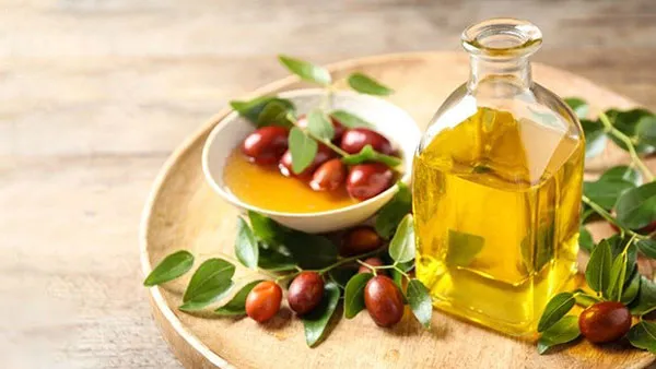 5 cách làm nước tẩy trang từ thiên nhiên làm sạch sâu thân thiện với làn da cho da