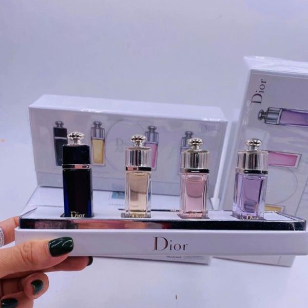 Top 8 combo nước hoa làm quà 8/3 tinh tế và độc lạ cho bạn gái 3