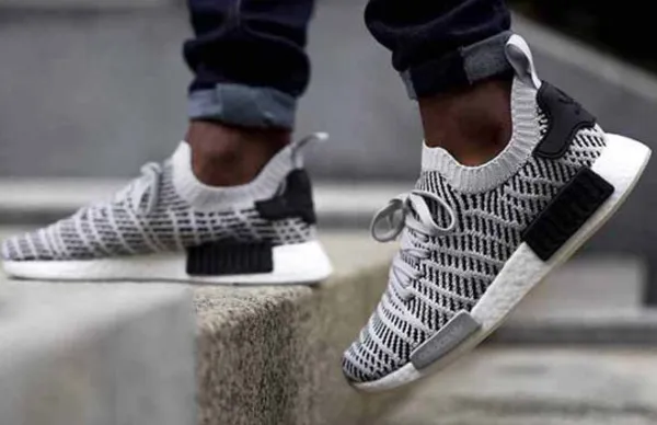 Top 13 mẫu giày đánh cầu lông Adidas êm chân đáng mua 2025