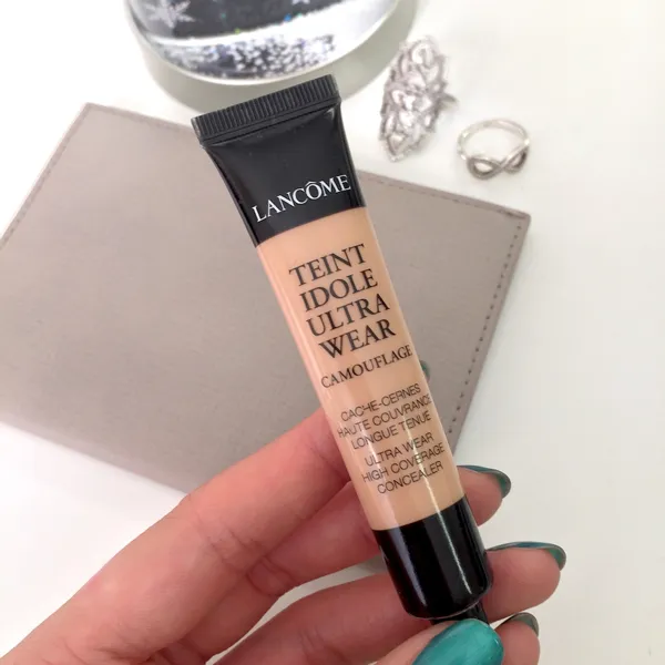 Concealer là gì? Review 9 loại Concealer che phủ chất lượng tốt cho da nhiều khuyết điểm