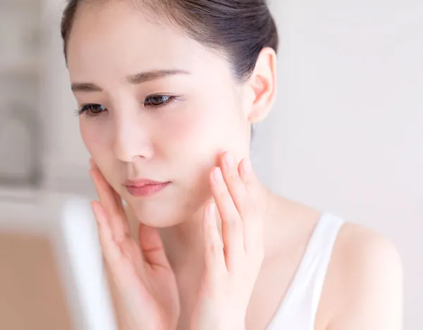 Top 13 mỹ phẩm cho da mỏng giúp phục hồi và bảo vệ hiệu quả
