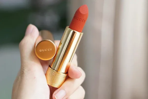 Son thỏi Gucci 505 có tốt không? Review màu son Gucci 505 vô cùng đẹp
