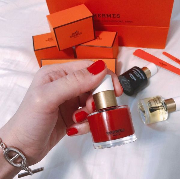 Review những chai sơn móng tay Hermes sang chảnh thế giới 3