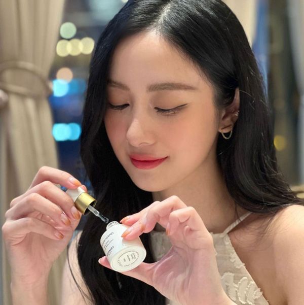 Review những chai sơn móng tay Hermes sang chảnh thế giới 8