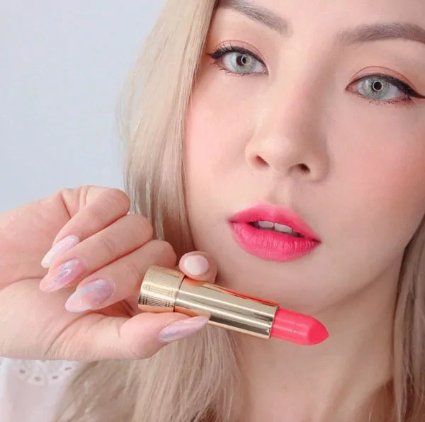 Son satin là gì? Top 10 thỏi son satin cao cấp màu đẹp