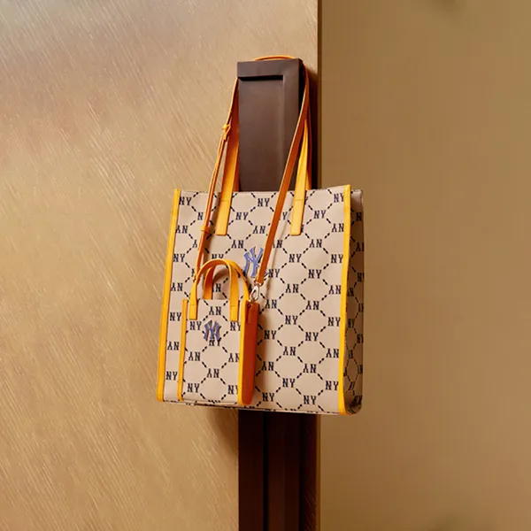 Túi Tote MLB Monogram Diamond Jacquard Tote Bag New York Yankees 3AORM012N-50BGS Màu Nâu Vàng - Túi xách - Vua Hàng Hiệu