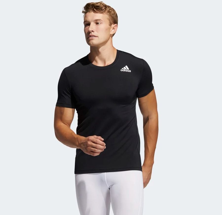 Top 15 áo thun Adidas chính hãng cập nhật trendy năm 2025