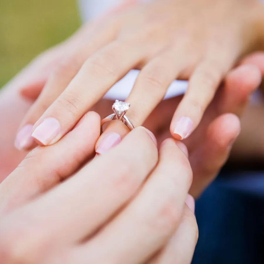 Top 15 mẫu nhẫn đính hôn cầu hôn dưới 3 triệu đồng vô cùng đẹp
