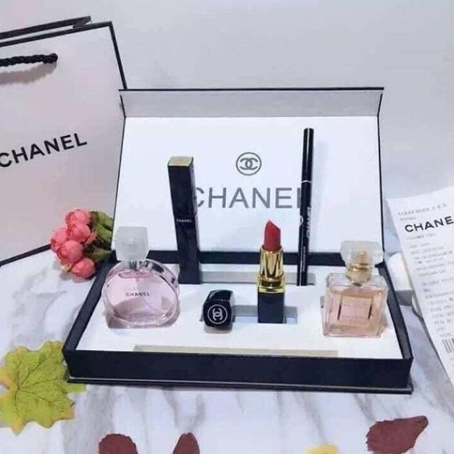 Top 15 thương hiệu mỹ phẩm làm đẹp nổi tiếng nhiều chị em “si mê”