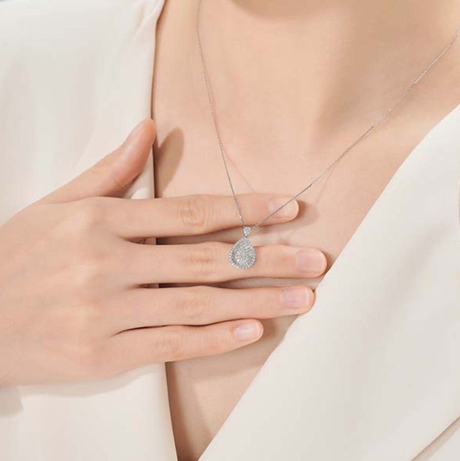 Vàng trắng là gì? 14 trang sức vàng trắng 18K, 14K bán chạy 2025
