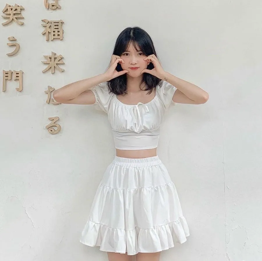 Top 11 áo croptop kiểu Hàn Quốc các nàng thích mê