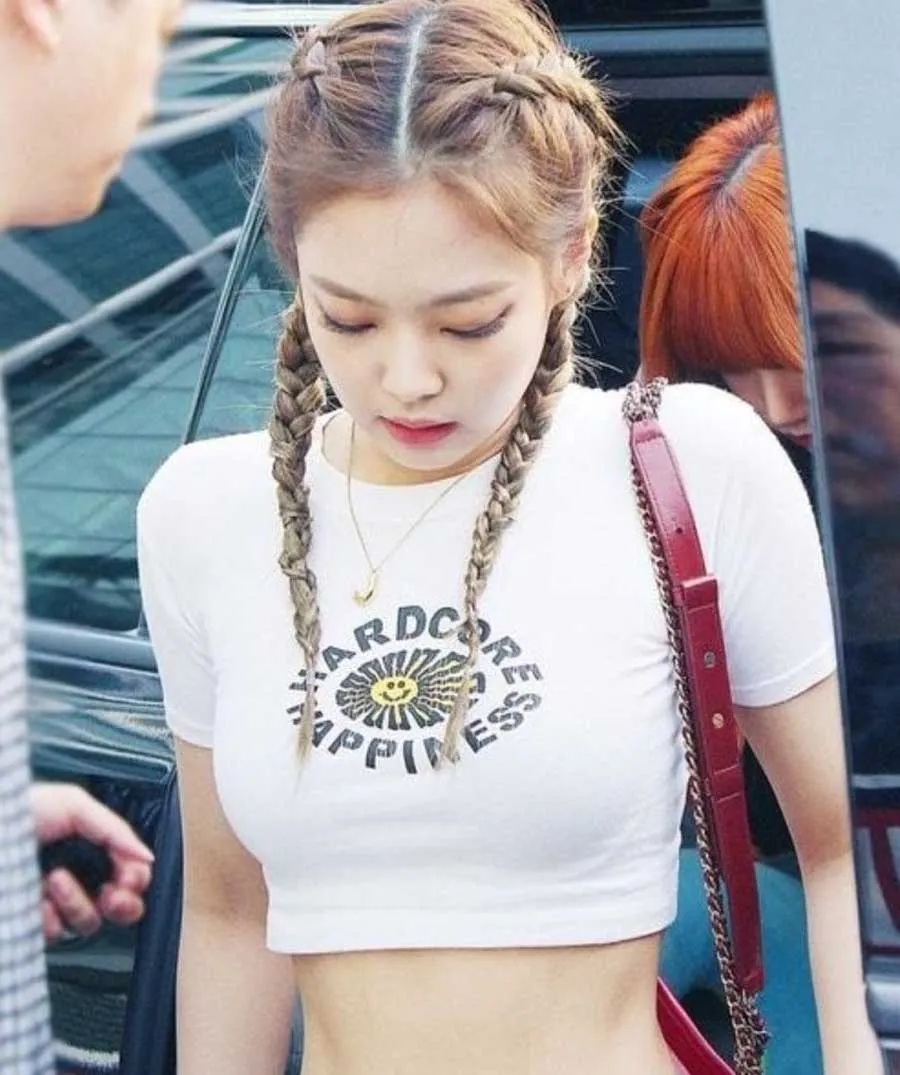 Top 11 áo croptop kiểu Hàn Quốc các nàng thích mê