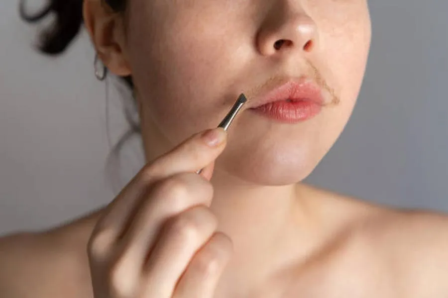 Gợi ý 10 cách tẩy sạch ria mép thân thiện với làn da cho nữ tại nhà