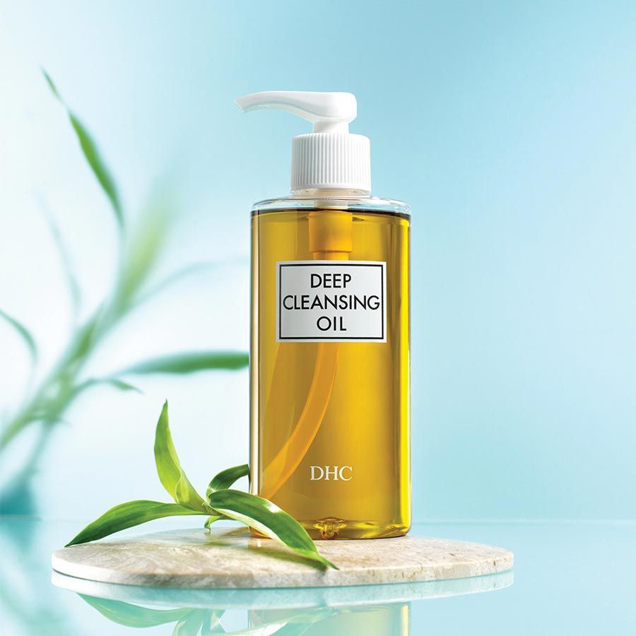 Top 10 loại dầu tẩy trang Nhật Bản làm sạch chất lượng tốt 2025