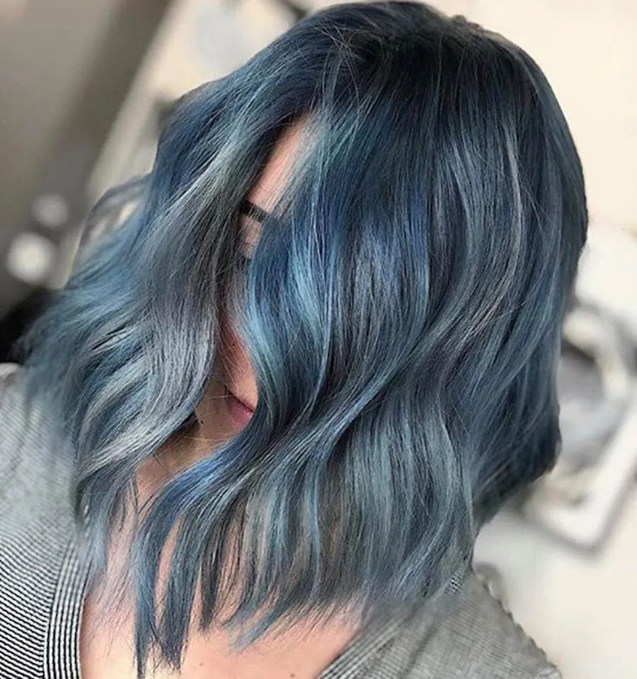 Top 23 màu tóc xanh đen trendy vô cùng đẹp 2025 đáng để thử