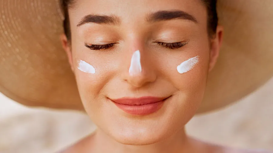 Top 10 Kem chống nắng chống lão hóa da tốt và hiệu quả - 9