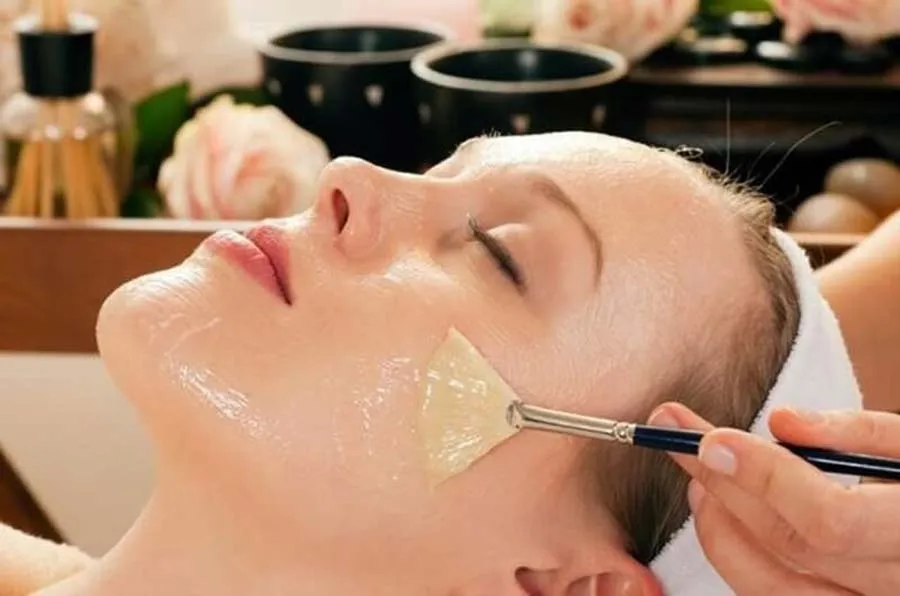 7 cách làm mặt nạ dưỡng da từ lòng trắng trứng gà