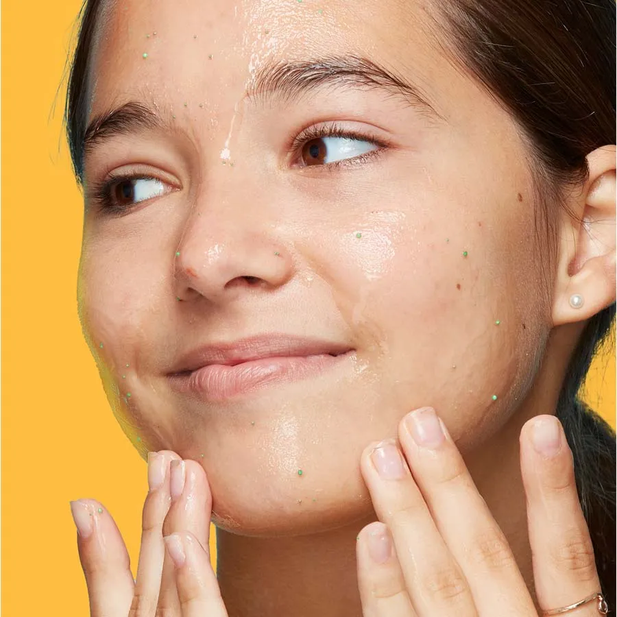 Top 5 sữa rửa mặt tẩy tế bào chết làm sạch sâu, da sáng mịn - 1