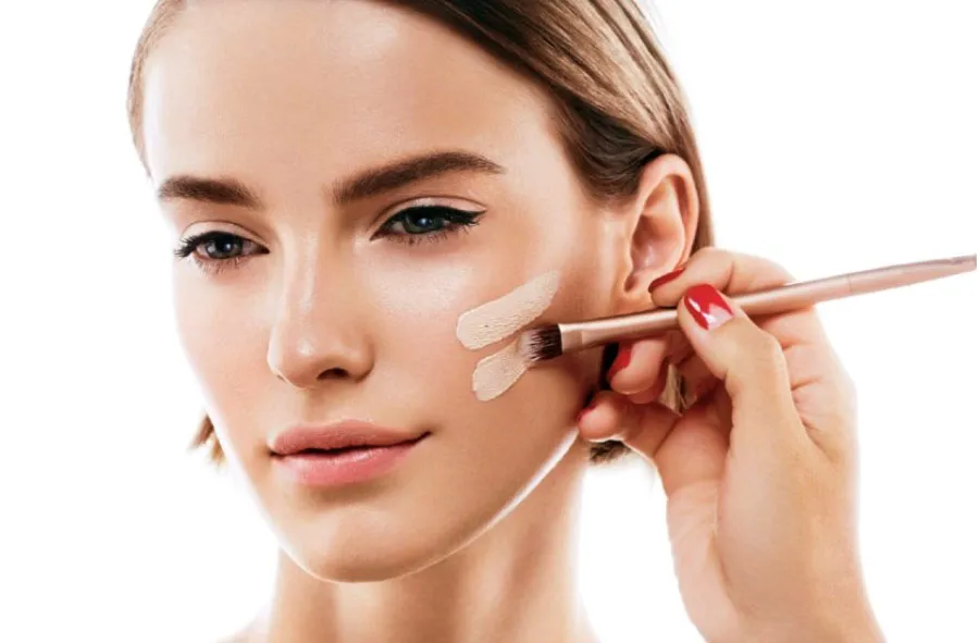 Review 8 kem che khuyết điểm che phủ đỉnh vượt trội về độ cao hiện nay