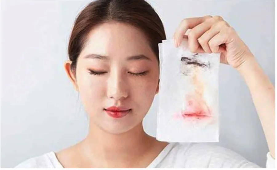 Review top 8 nước tẩy trang tuyệt đỉnh đáng mua hiện nay