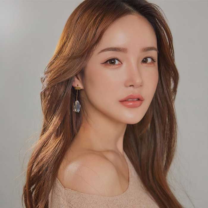 20 beauty blogger review mỹ phẩm tận tâm nổi bật Việt - Hàn -Trung
