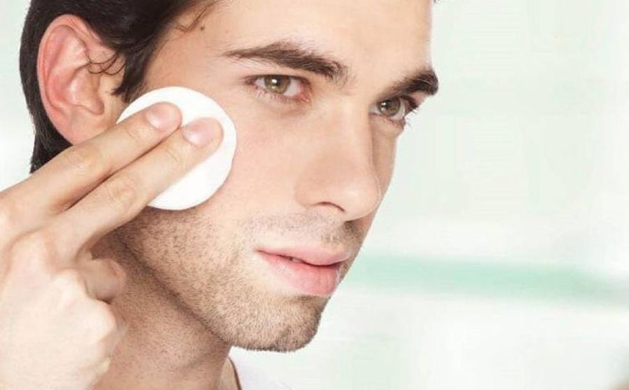 Top 8 bộ chăm sóc da mặt cho nam giới tại nhà đơn giản