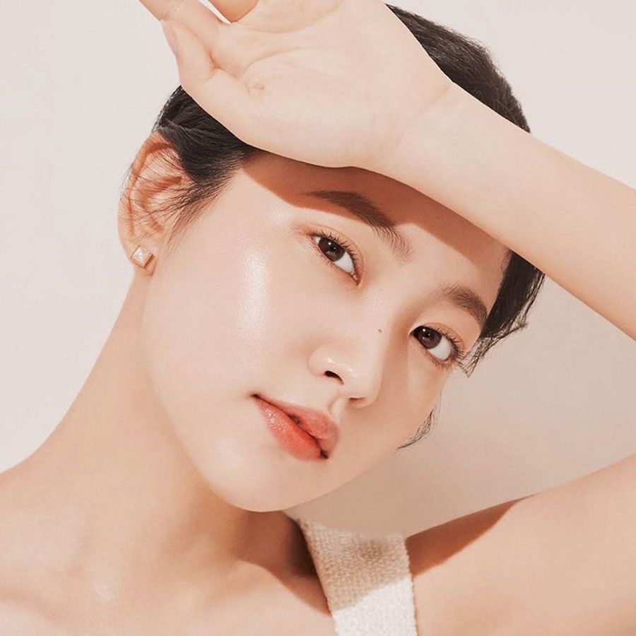 Bước 2: Thoa kem nền