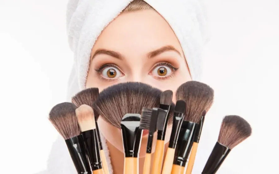 Top 5+ cọ trang điểm được nhiều khách hàng yêu thích cho nàng 