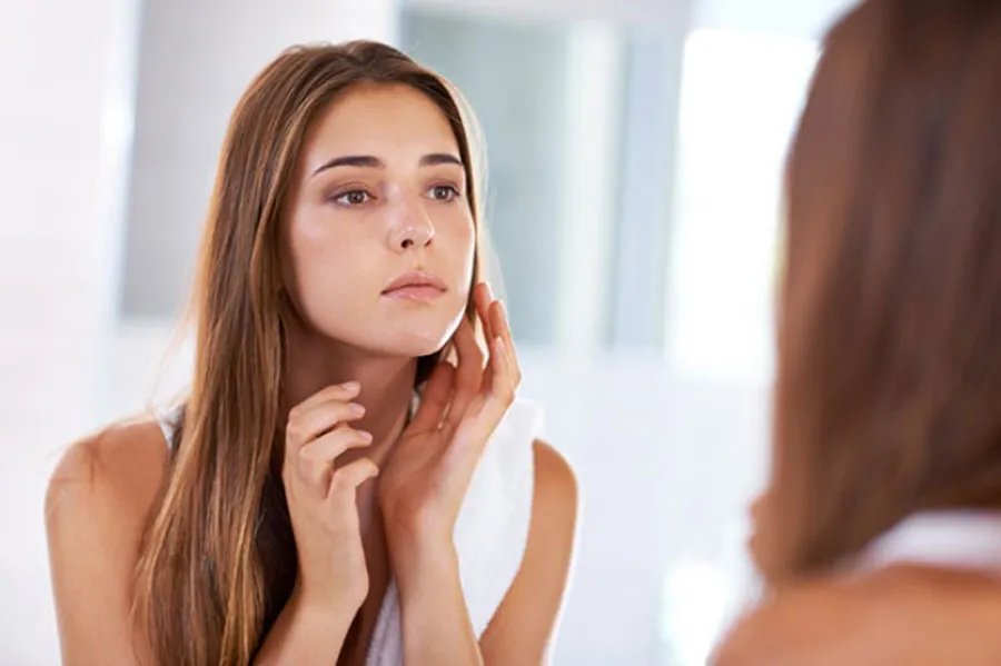 4 cách chăm sóc da mặt bị đen sạm, xỉn màu cấp tốc tại nhà