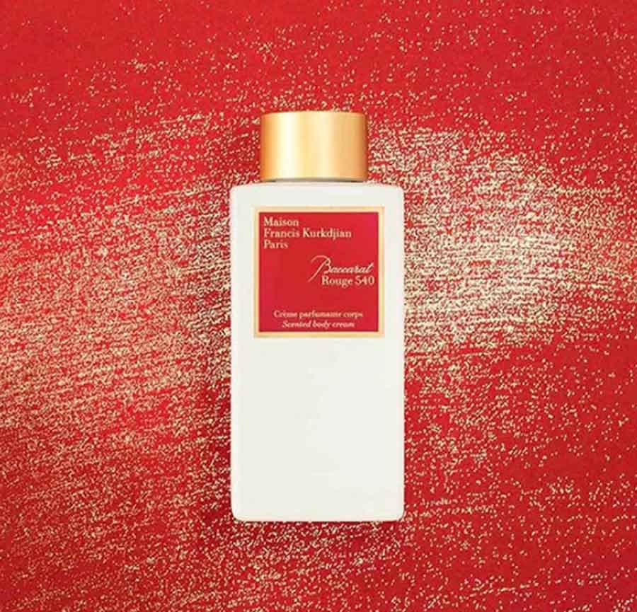 11 Kem dưỡng trắng body bật tone nhanh chóng được yêu rất thích 2025 - 9