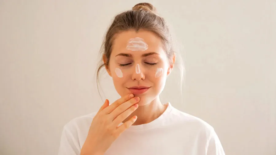 Retinyl palmitate là gì? Hiệu quả như Retinol nhưng thân thiện với làn da và ít kích ứng - 3