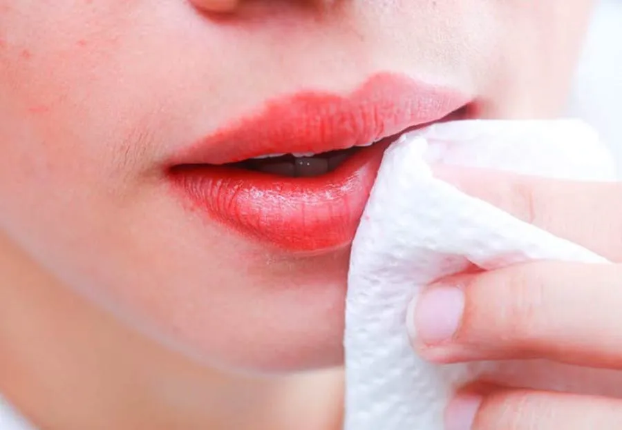 2 cách đánh son kem đúng chuẩn giúp nàng xinh đẹp hút hồn