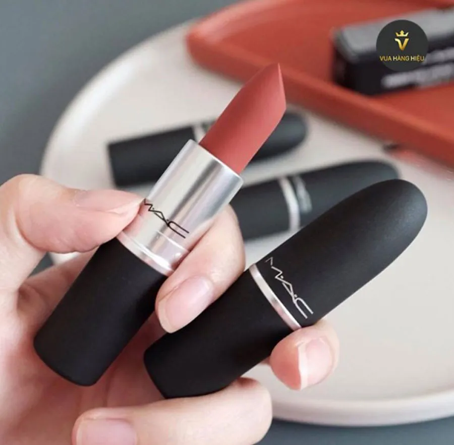7 cây son môi màu berry thách thức mọi tone da