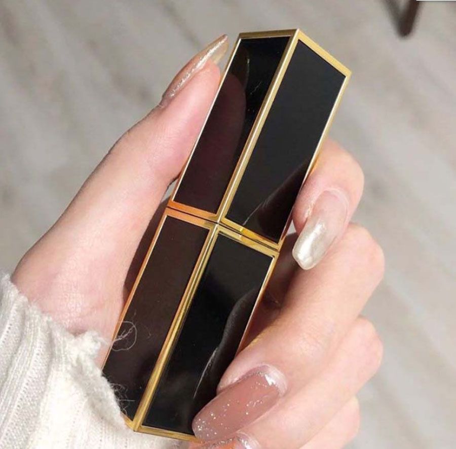 7 cây son môi màu berry thách thức mọi tone da