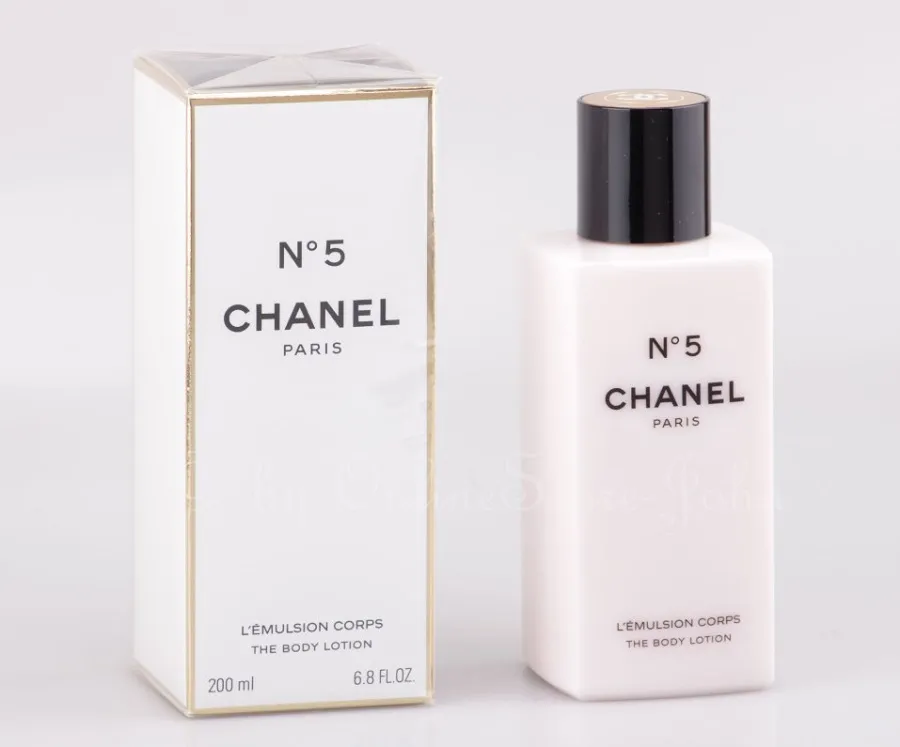 Top 5 sữa dưỡng thể dưỡng trắng da được nhiều khách hàng yêu thích hiện nay - 7