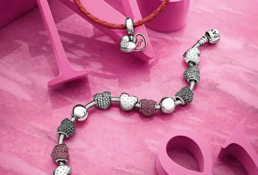 Trang sức Pandora có tốt không? Top 9 mẫu vòng tay Pandora vô cùng đẹp