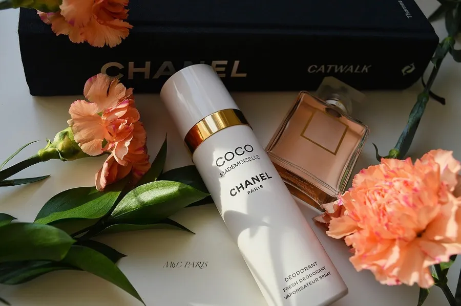 Top 5 xịt khử mùi nữ thơm lâu được nhiều khách hàng yêu thích hiện nay  - 3