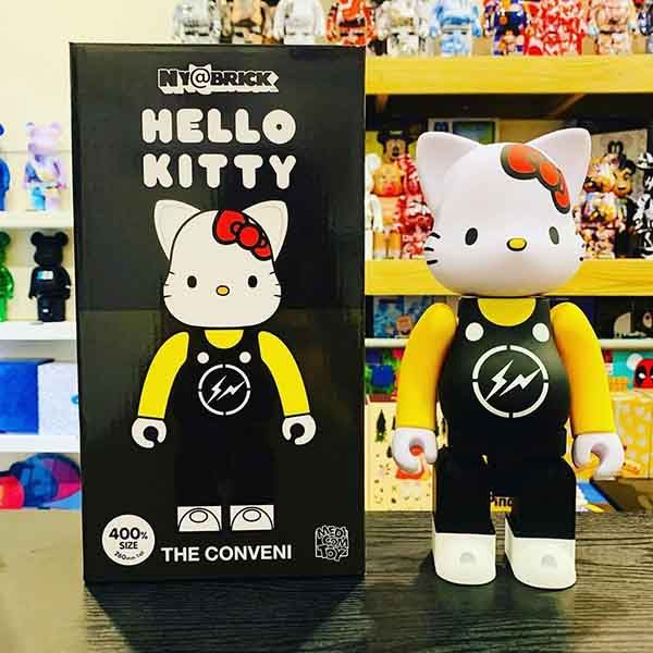 Đồ Chơi Mô Hình Bearbrick Ny@Brick The Conveni Hello Kitty Màu Đen Size 400% - Đồ chơi mô hình - Vua Hàng Hiệu