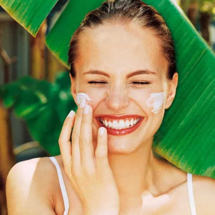 Cách chăm sóc da bị dị ứng mỹ phẩm giúp da nhanh lành hiệu quả