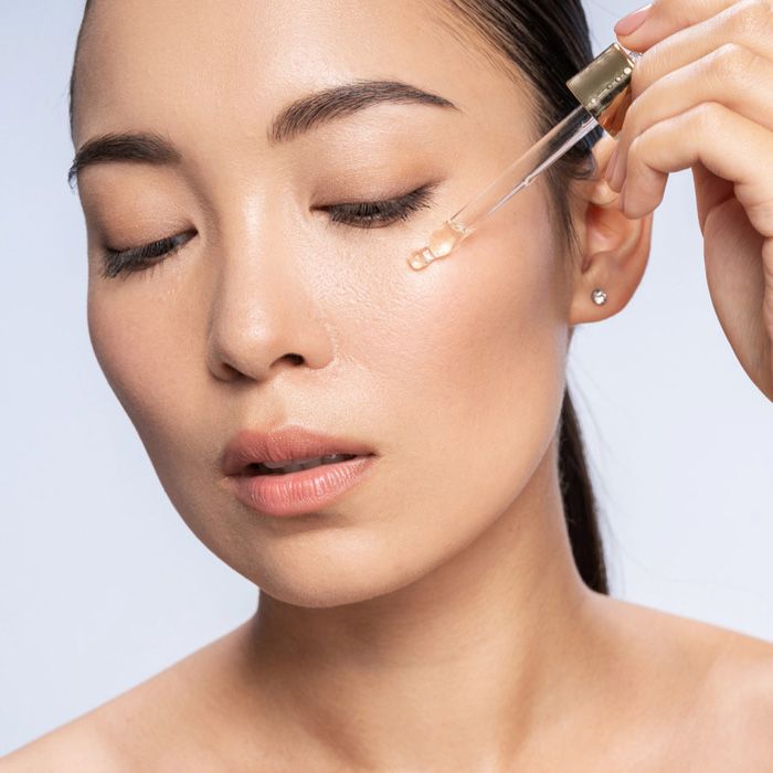 Cách chăm sóc da mụn ngày đèn đỏ giúp ngăn mụn, giảm thâm hiệu quả - 9